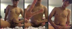 คลิปหลุดน้องพีเจ้น EP2 คนหล่อแอบเงี่ยน พีเจ้น กุลวัฒน์ วัยรุ่นชายแท้ชักว่าวโชว์ Video Call น้ำแตกใส่ตัวเอง